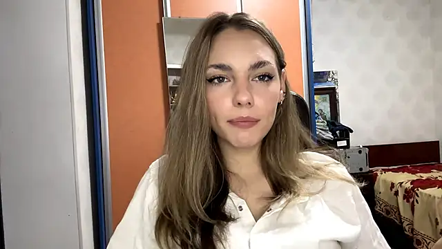 Snapshot of IlanaLafferty chatting on 11-18-25, 08:13 IlanaLafferty online show from 11-18-25, 08:13