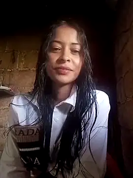 Snapshot of Tinaa18Love chatting on 11-24-25, 07:24 Tinaa18Love online show from 11-24-25, 07:24