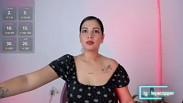 Leyacopper  online show from 05-29-26, 12:41