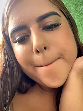 Snapshot of RileyFlame chatting on 11-30-25, 02:54 RileyFlame online show from 11-30-25, 02:54