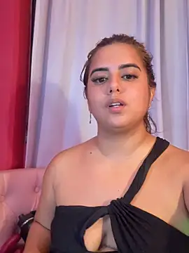 Snapshot of RileyFlame chatting on 12-13-25, 08:14 RileyFlame online show from 12-13-25, 08:14