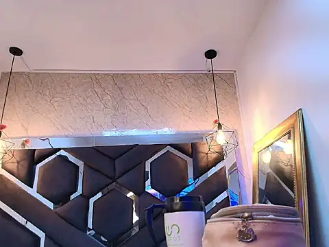 cataleya sambrano online show from 11-14-25, 11:31