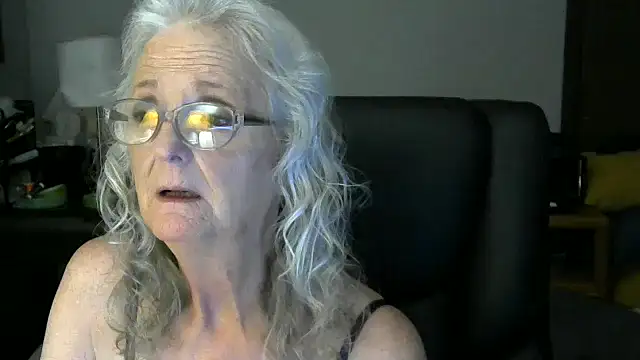 Snapshot of JoleneDelacroix chatting on 11-13-25, 04:06 JoleneDelacroix online show from 11-13-25, 04:06