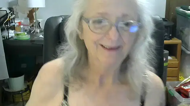Snapshot of JoleneDelacroix chatting on 12-02-25, 02:06 JoleneDelacroix online show from 12-02-25, 02:06