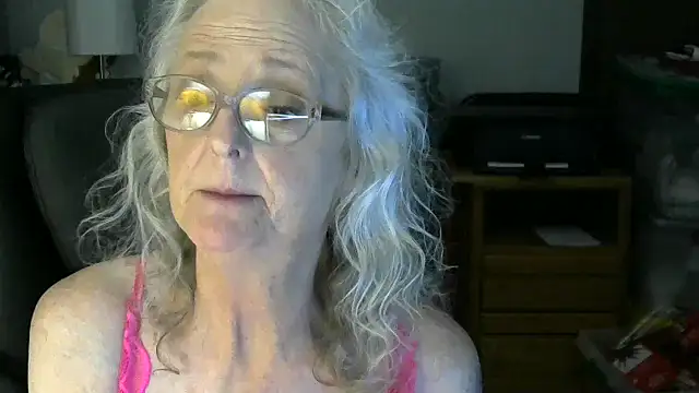 Snapshot of JoleneDelacroix chatting on 12-03-25, 04:42 JoleneDelacroix online show from 12-03-25, 04:42