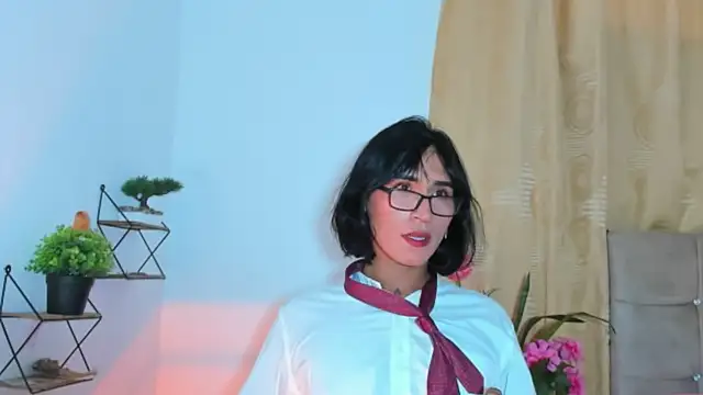 Snapshot of nahomi28_ chatting on 11-04-25, 04:39 nahomi28 online show from 11-04-25, 04:39