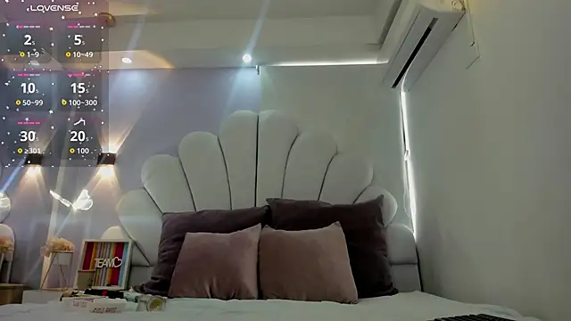 Snapshot of naomy_sexy_ chatting on 01-31-26, 08:07 naomy sexy online show from 01-31-26, 08:07