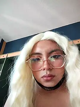 Snapshot of Kittyblood08 chatting on 10-25-25, 09:53 Kittyblood08 online show from 10-25-25, 09:53