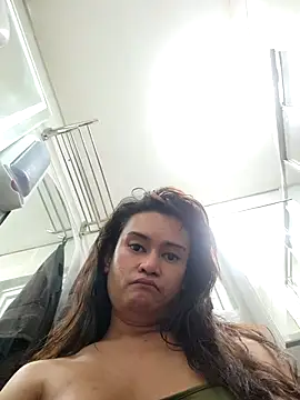 Snapshot of ifatrina33 chatting on 10-26-25, 05:08 ifatrina33 online show from 10-26-25, 05:08
