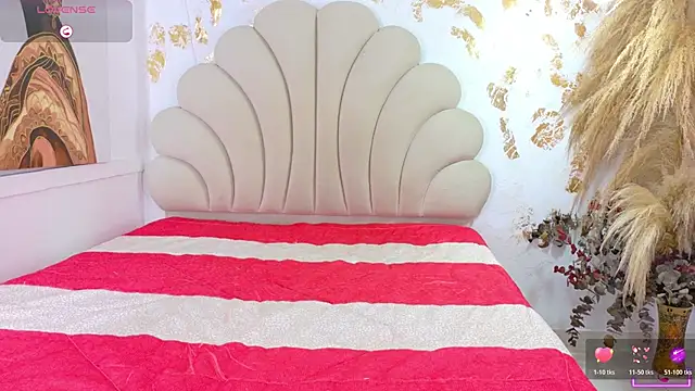 Snapshot of HellemMonet chatting on 11-22-25, 08:52 HellemMonet online show from 11-22-25, 08:52