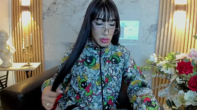 Snapshot of Nayla_Monroee chatting on 10-29-25, 01:57 Nayla Monroee online show from 10-29-25, 01:57