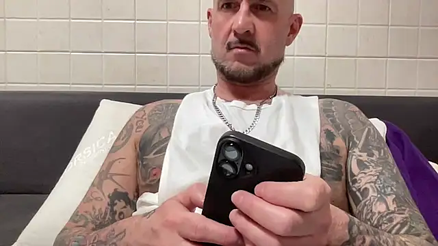 Snapshot of jackssss4 chatting on 04-15-26, 11:38 jackssss4 online show from 04-15-26, 11:38