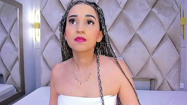 violett rabbit  online show from 12-15-25, 08:02