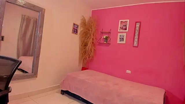 elmasmas01 online show from 11-23-25, 09:36