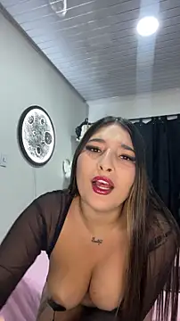 Snapshot of Hot2gether69 chatting on 01-08-26, 12:35 Hot2gether69 online show from 01-08-26, 12:35