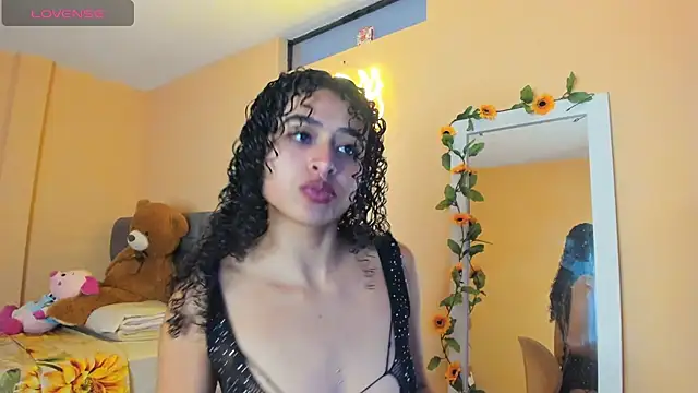 Snapshot of Keniia_rizz chatting on 05-26-26, 07:10 Keniia rizz online show from 05-26-26, 07:10