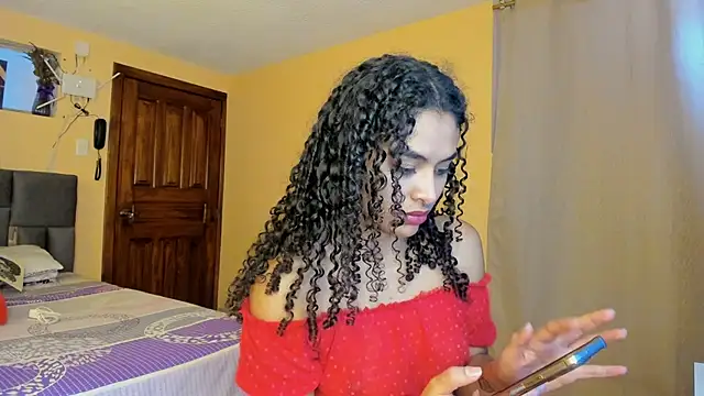 Snapshot of Keniia_rizz chatting on 07-17-26, 06:13 Keniia rizz online show from 07-17-26, 06:13