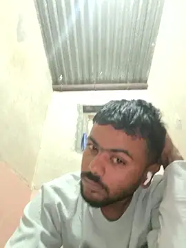 Snapshot of devil_boy_0909 chatting on 01-09-26, 02:47 devil boy 0909 online show from 01-09-26, 02:47