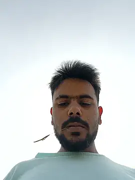 Snapshot of devil_boy_0909 chatting on 01-12-26, 07:13 devil boy 0909 online show from 01-12-26, 07:13