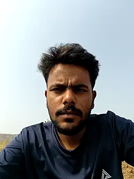 Snapshot of devil_boy_0909 chatting on 02-11-26, 05:23 devil boy 0909 online show from 02-11-26, 05:23