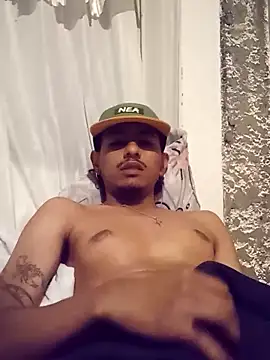 SkinniYamo online show from 03-18-26, 03:42