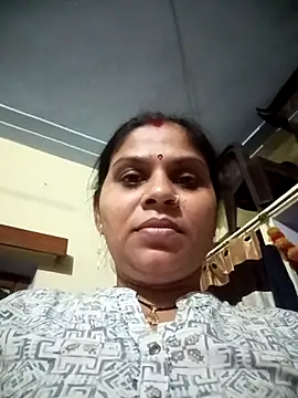 Snapshot of HayatKapoor chatting on 11-06-25, 02:07 HayatKapoor online show from 11-06-25, 02:07