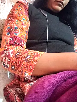 Hot-Rubyy online show from 02-01-26, 10:03