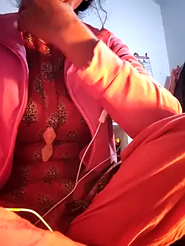 Hot-Rubyy online show from 02-13-26, 05:53