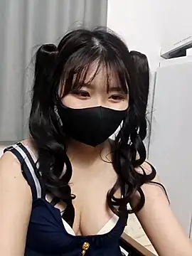 Snapshot of Puppet- chatting on 10-29-25, 06:31 Puppet- online show from 10-29-25, 06:31