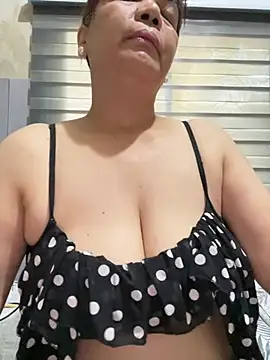 Snapshot of sweetyjhones chatting on 04-09-26, 07:36 sweetyjhones online show from 04-09-26, 07:36