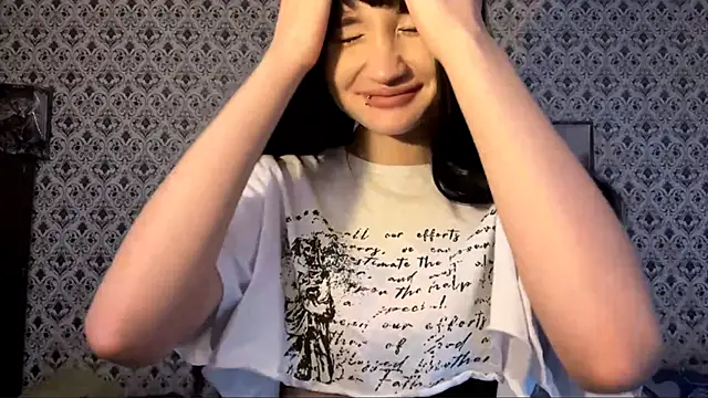 SofiaDreams09 online show from 11-21-25, 02:16