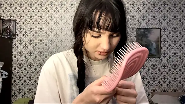 SofiaDreams09 online show from 11-28-25, 01:58