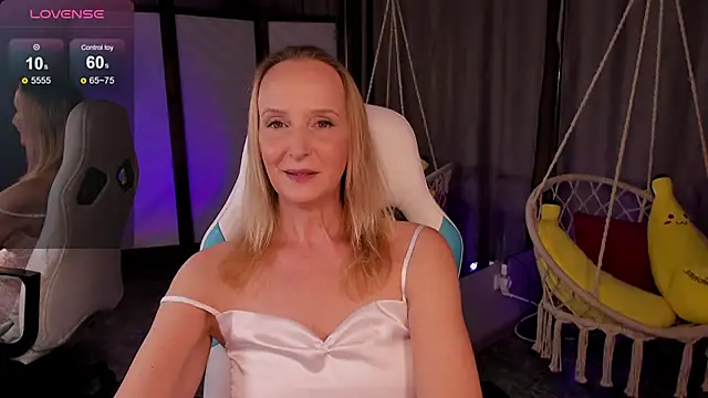 Snapshot of ScarlettPalmer chatting on 02-21-26, 10:05 ScarlettPalmer online show from 02-21-26, 10:05