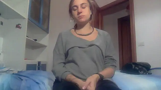 Snapshot of SinnEmily chatting on 11-17-25, 09:53 SinnEmily online show from 11-17-25, 09:53