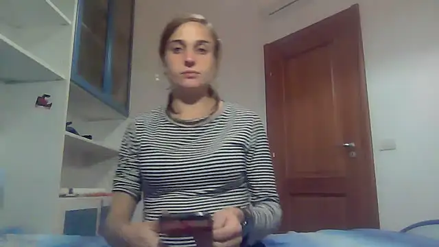 Snapshot of SinnEmily chatting on 11-20-25, 09:25 SinnEmily online show from 11-20-25, 09:25