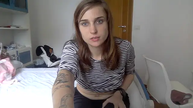 SinnEmily online show from 02-19-26, 01:40