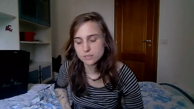 SinnEmily online show from 03-08-26, 04:00