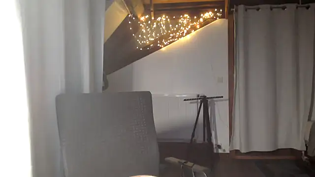 MissDyannis online show from 03-11-26, 07:31