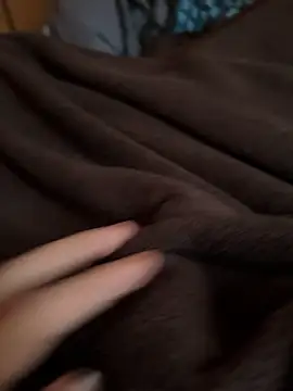 Snapshot of Goldendickinyou chatting on 03-18-26, 04:10 Goldendickinyou online show from 03-18-26, 04:10