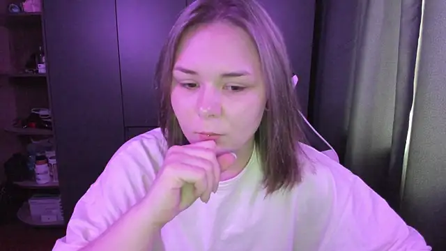 sophia lix online show from 12-21-25, 05:58