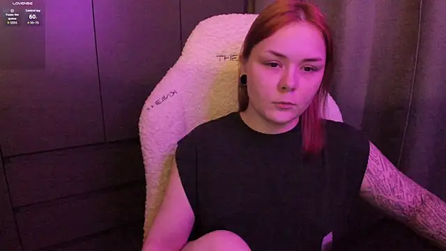 Snapshot of sophia_lix chatting on 07-25-26, 05:54 sophia lix online show from 07-25-26, 05:54