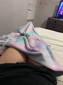 celeste103129 online show from 10-29-25, 03:09