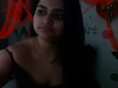 Snapshot of EmmaPayton_ chatting on 10-28-25, 03:10 EmmaPayton online show from 10-28-25, 03:10