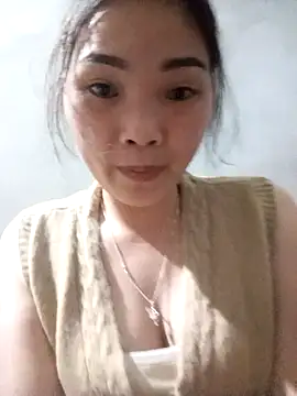 Snapshot of Lovebaby-love chatting on 02-05-26, 02:33 Lovebaby-love online show from 02-05-26, 02:33