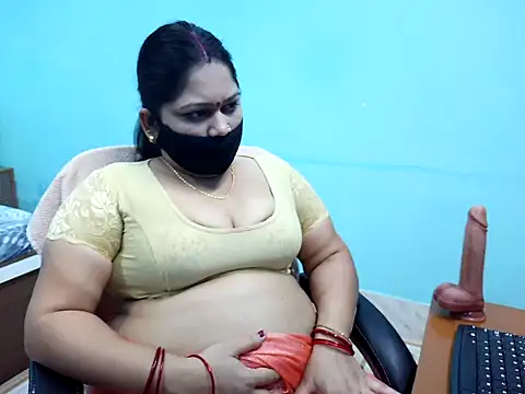 Snapshot of SWEETY_RANI chatting on 04-07-26, 10:15 SWEETY RANI online show from 04-07-26, 10:15