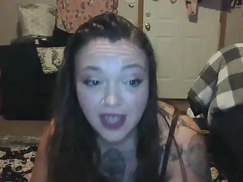 Snapshot of BartenderSteph chatting on 10-27-25, 08:57 BartenderSteph online show from 10-27-25, 08:57