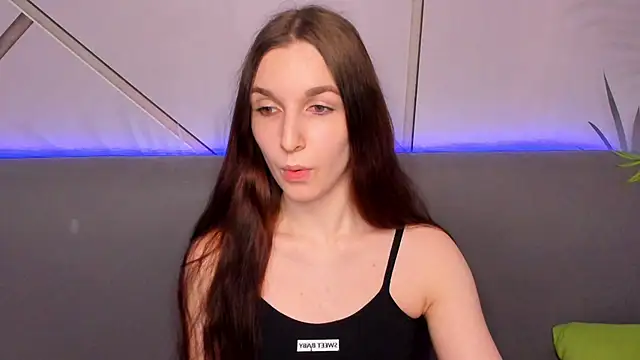 Snapshot of Eva__Blare chatting on 11-08-25, 02:01 Eva Blare online show from 11-08-25, 02:01