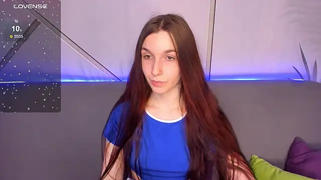 Snapshot of Eva__Blare chatting on 11-17-25, 02:17 Eva Blare online show from 11-17-25, 02:17