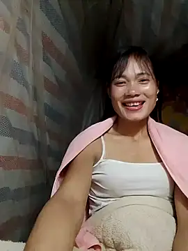 Snapshot of doggy-00 chatting on 03-08-26, 02:04 doggy-00 online show from 03-08-26, 02:04