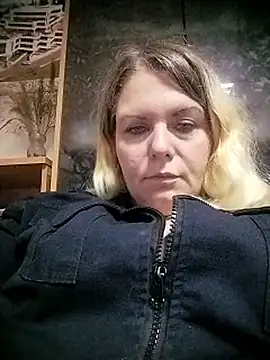 Lana-murr online show from 11-29-25, 07:06